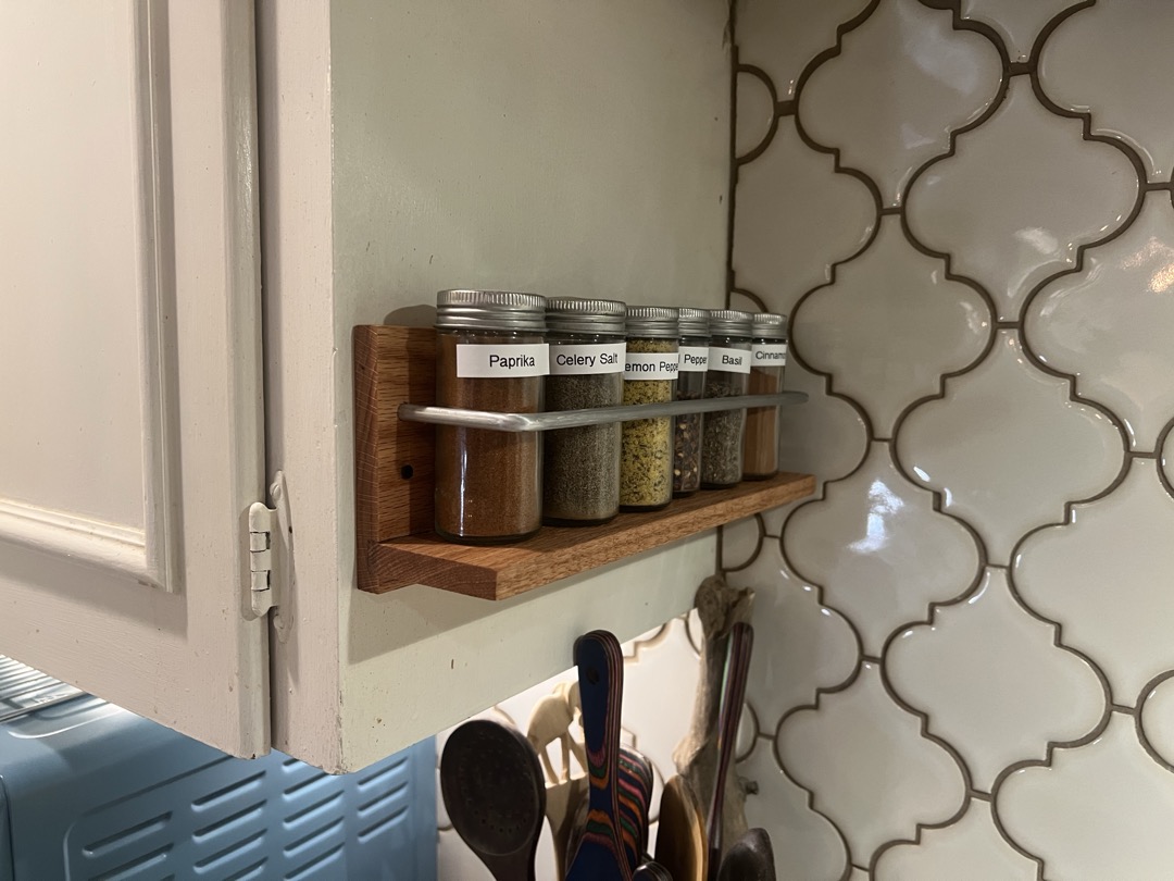 Spice rack